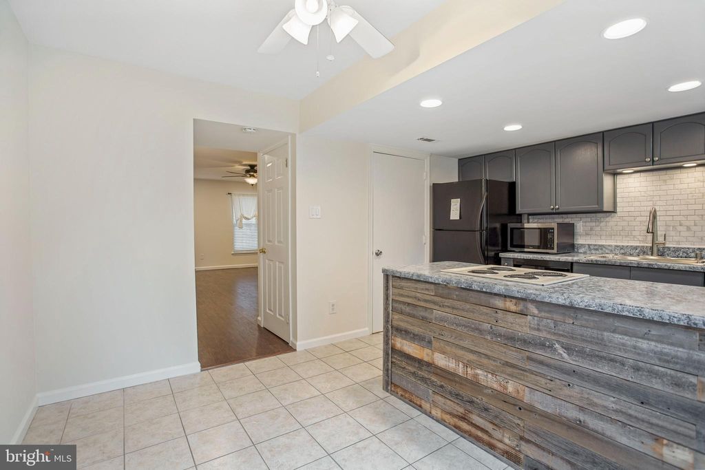 Photo of 217 Oberlin Terrace #19-B, LANSDALE, PA 19446 (MLS # PAMC2163596)