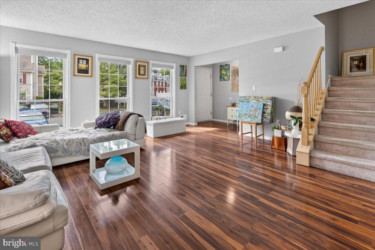 130 SHREWSBURY COURT