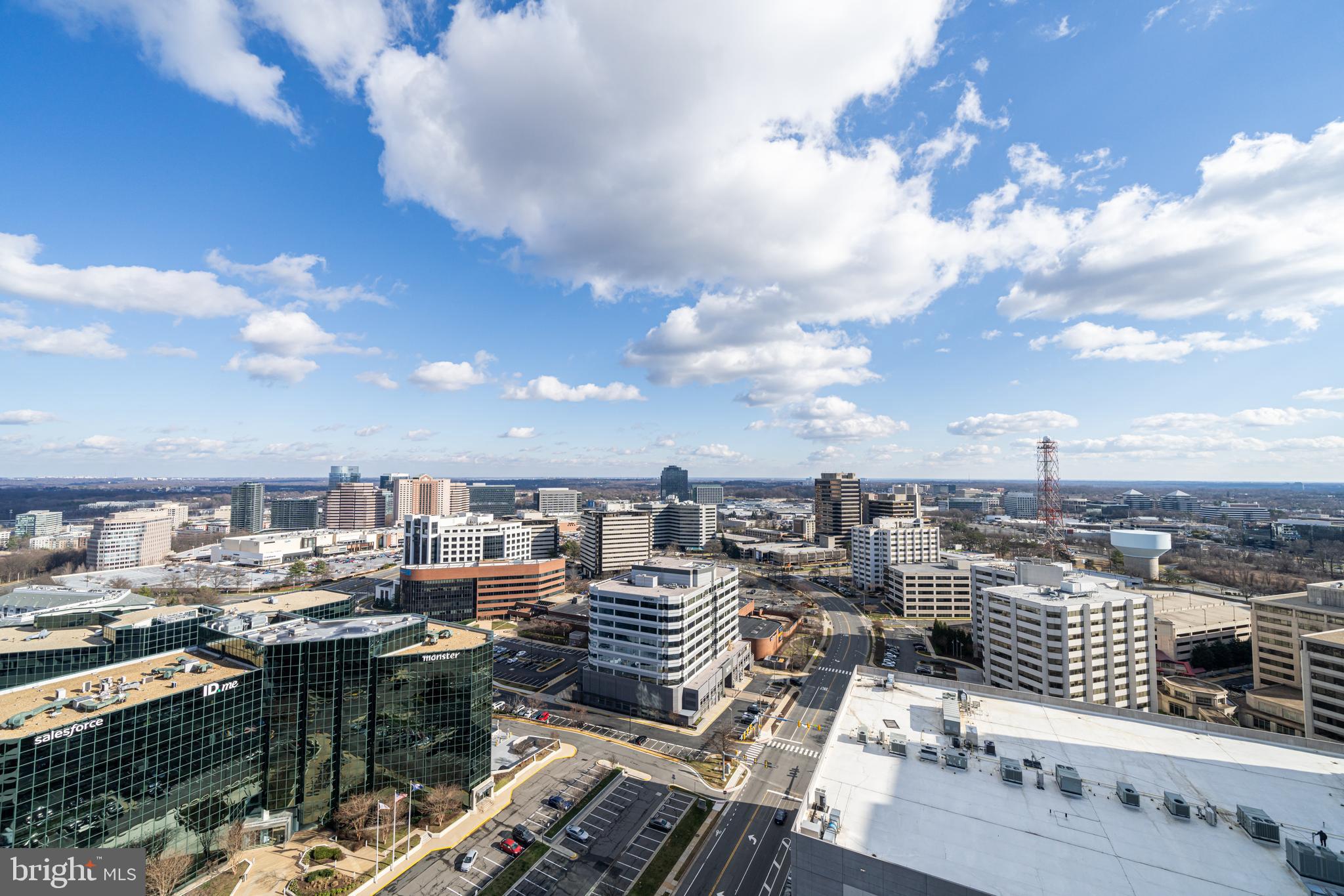 THE BORO TYSONS - Residential