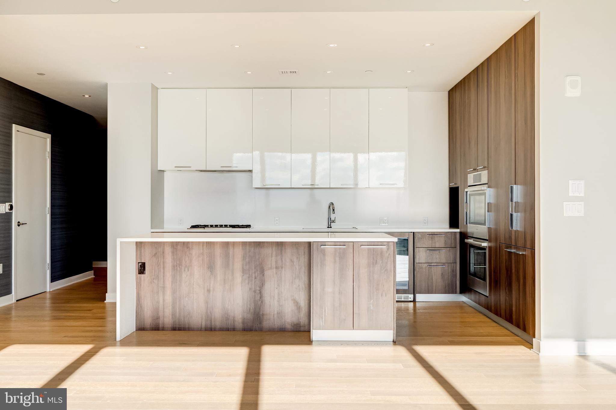 THE BORO TYSONS - Residential