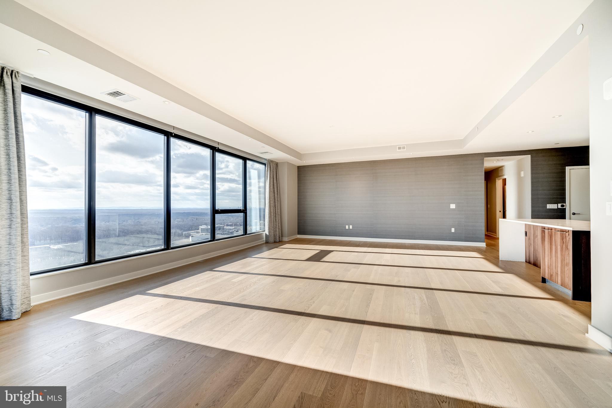 THE BORO TYSONS - Residential