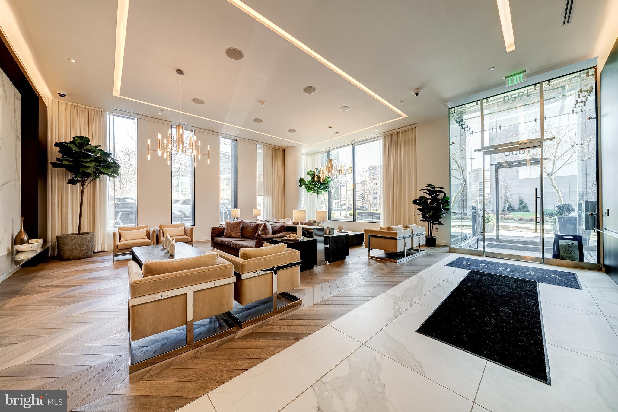 THE BORO TYSONS - Residential