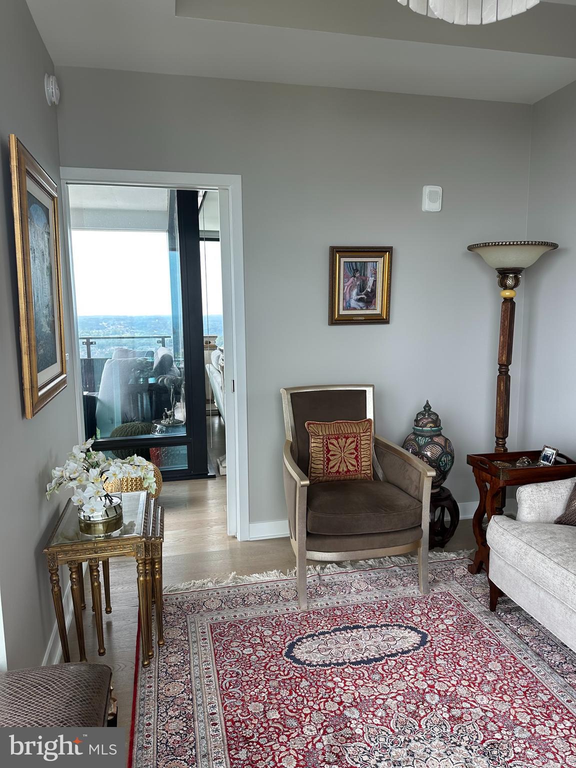 THE BORO TYSONS - Residential