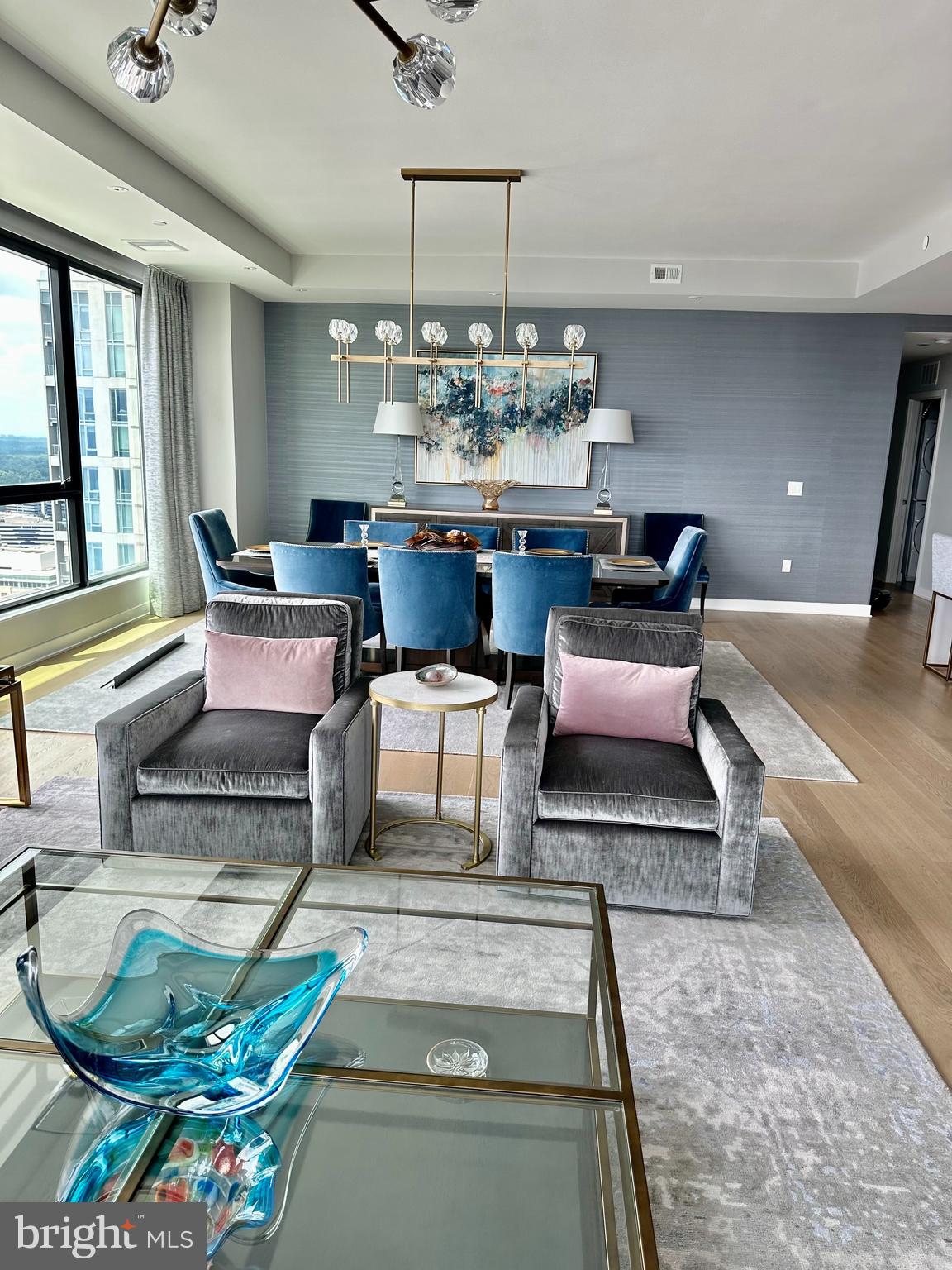 THE BORO TYSONS - Residential