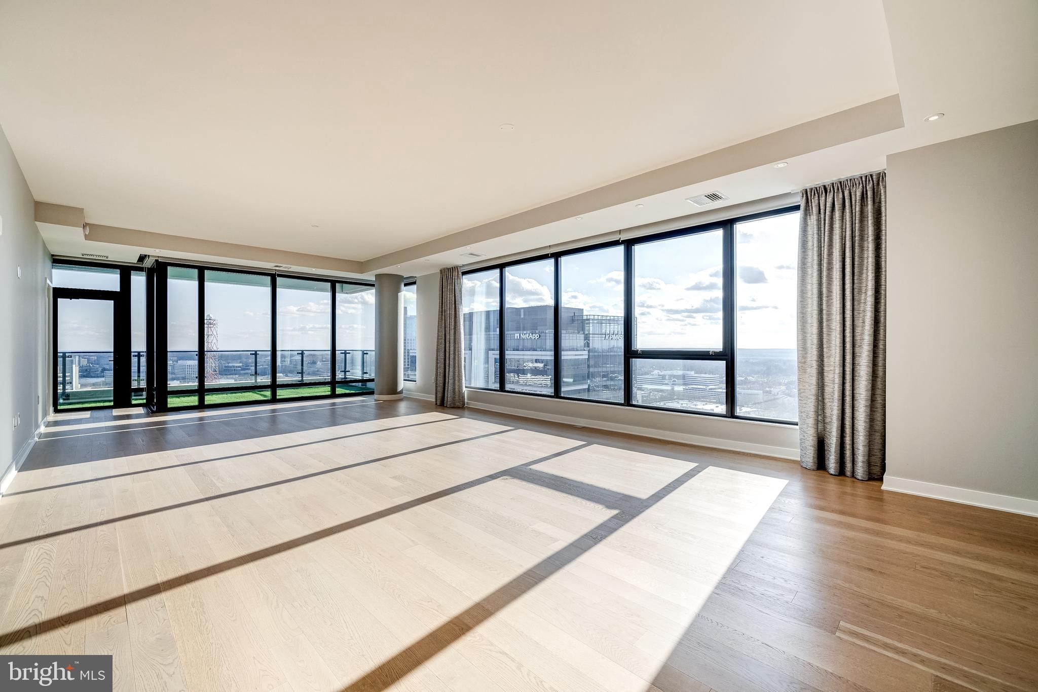 THE BORO TYSONS - Residential