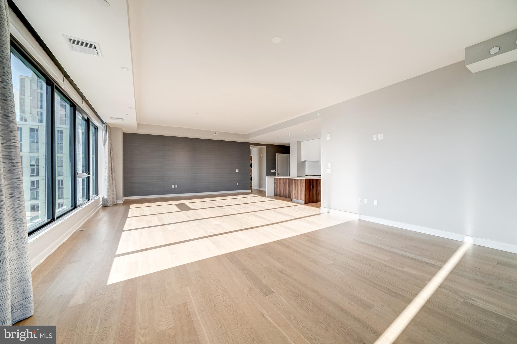 THE BORO TYSONS - Residential