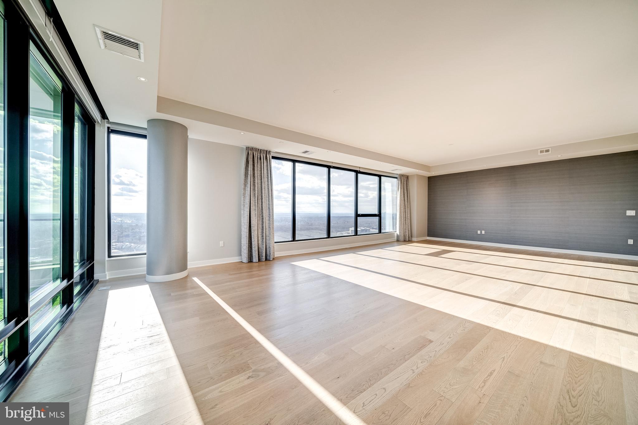 THE BORO TYSONS - Residential