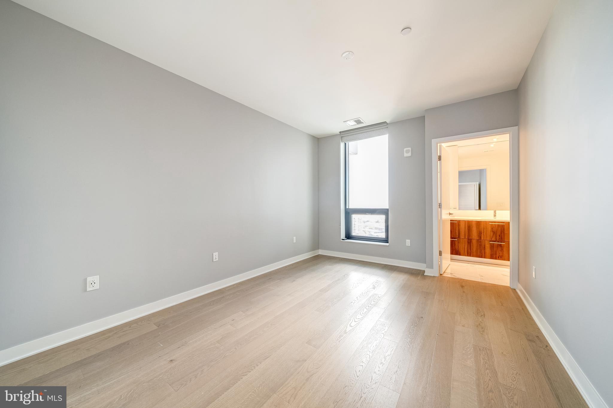 THE BORO TYSONS - Residential