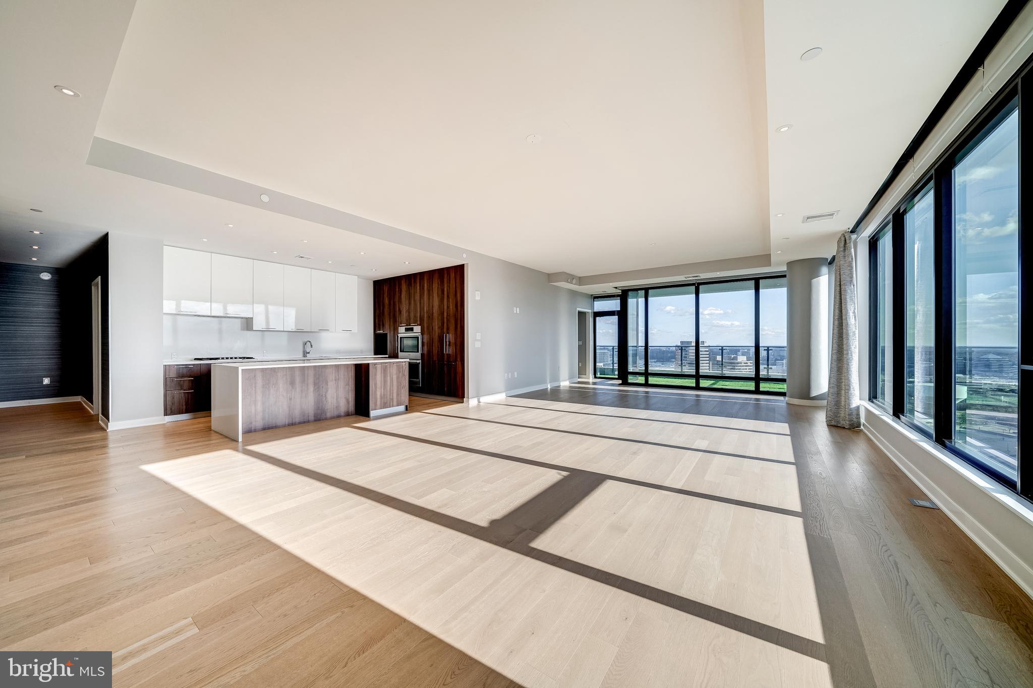 THE BORO TYSONS - Residential