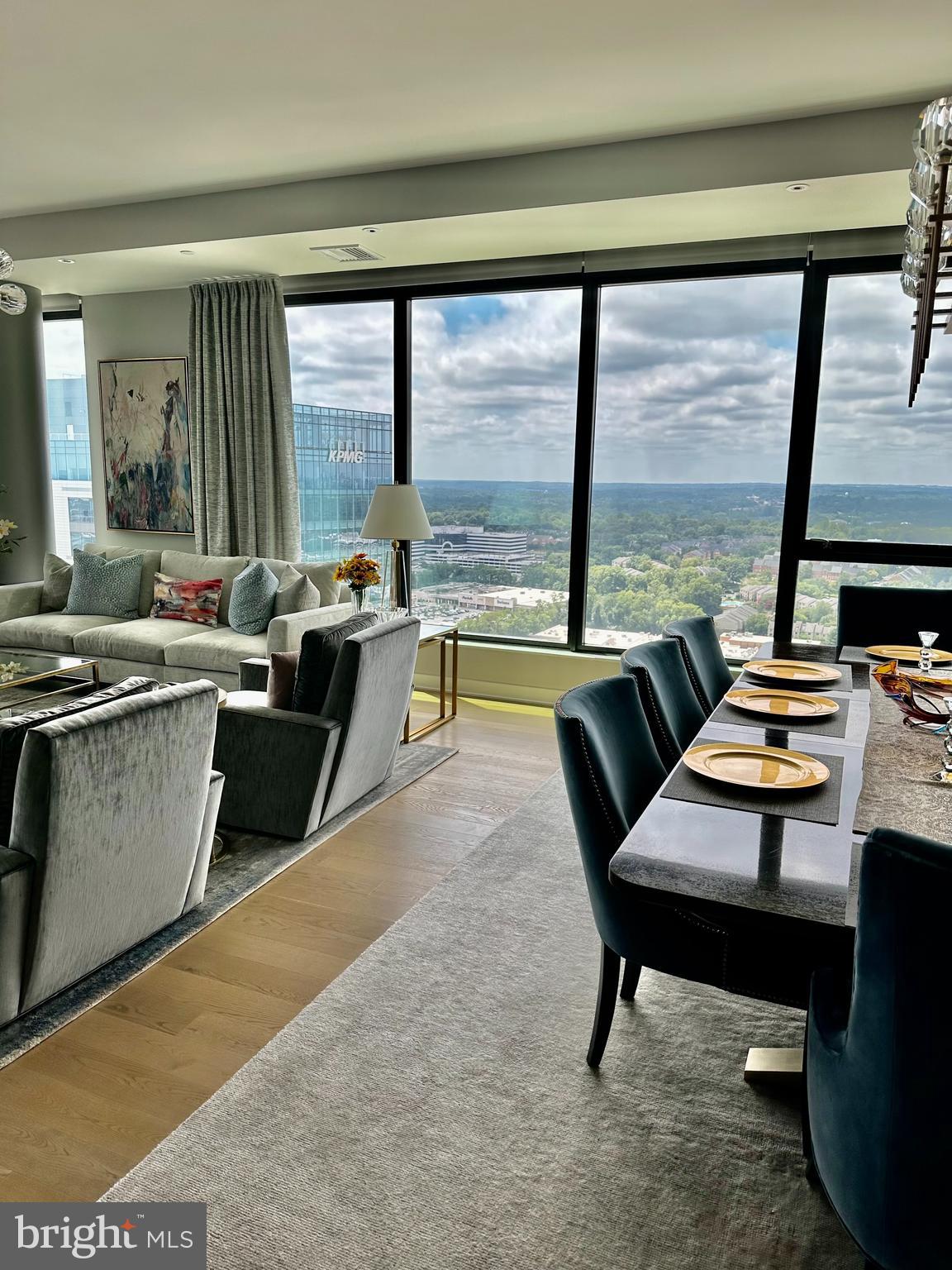 THE BORO TYSONS - Residential