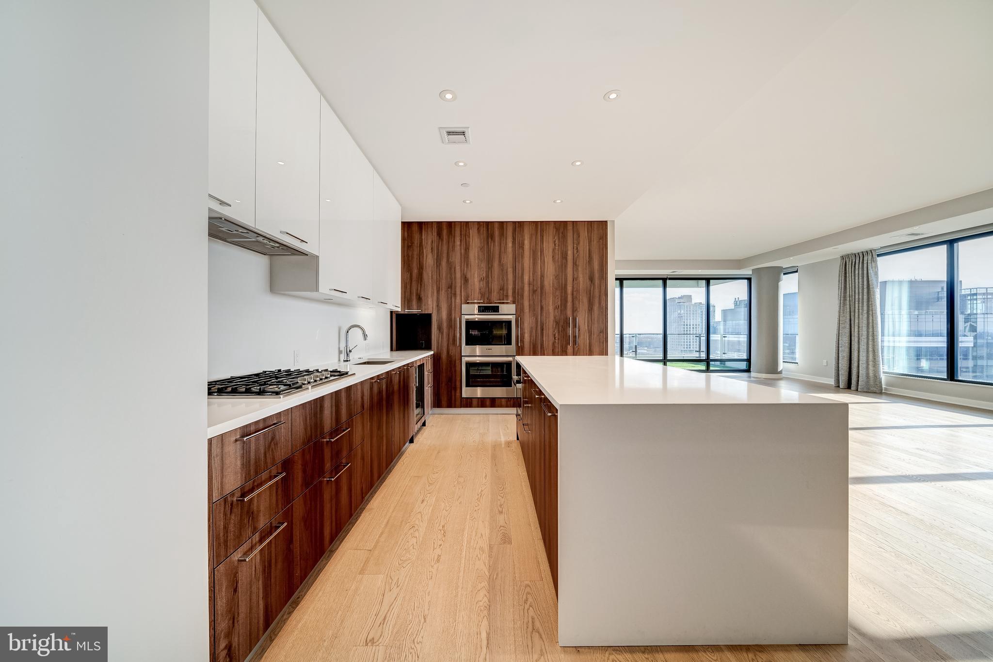 THE BORO TYSONS - Residential