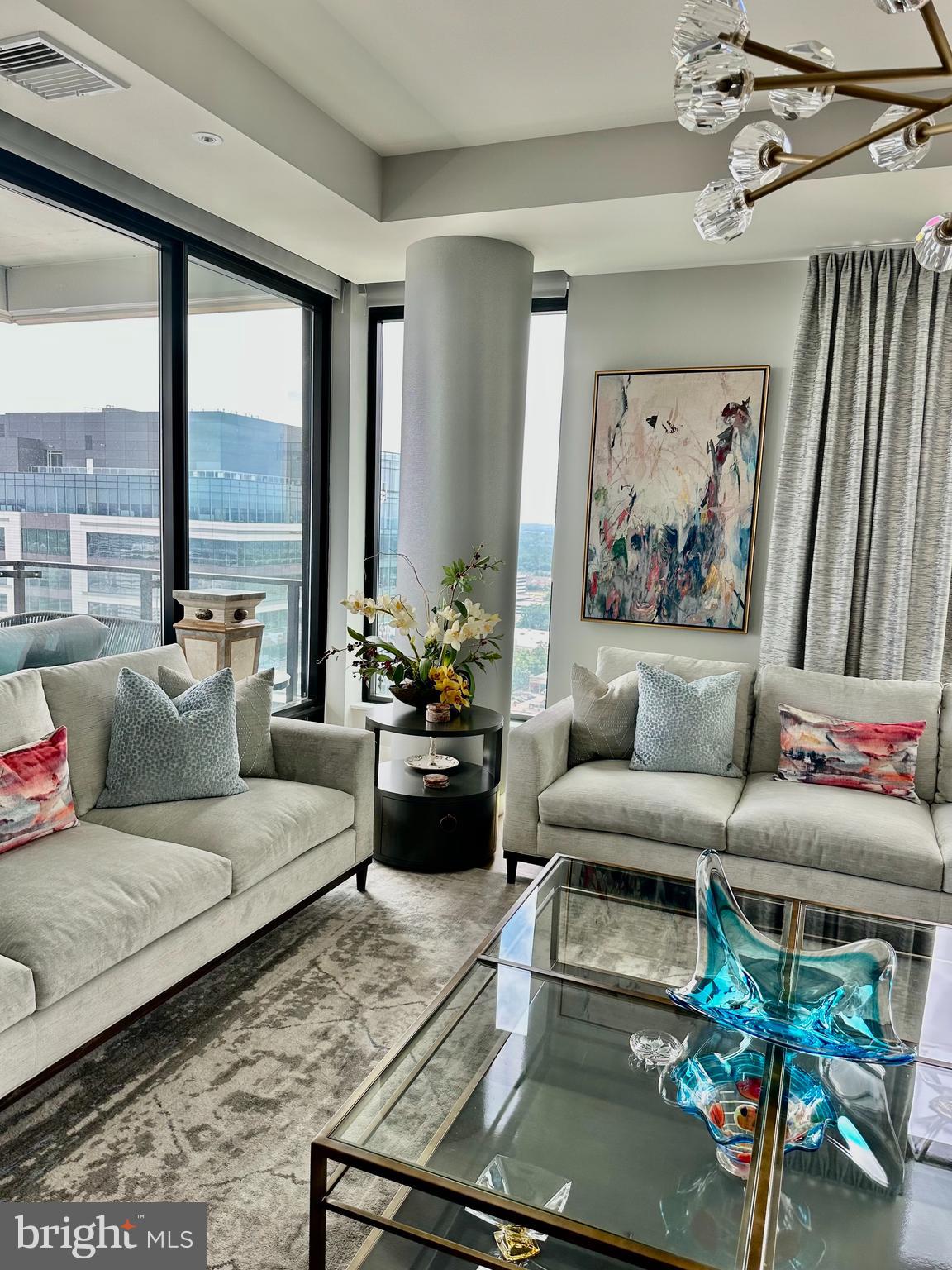 THE BORO TYSONS - Residential