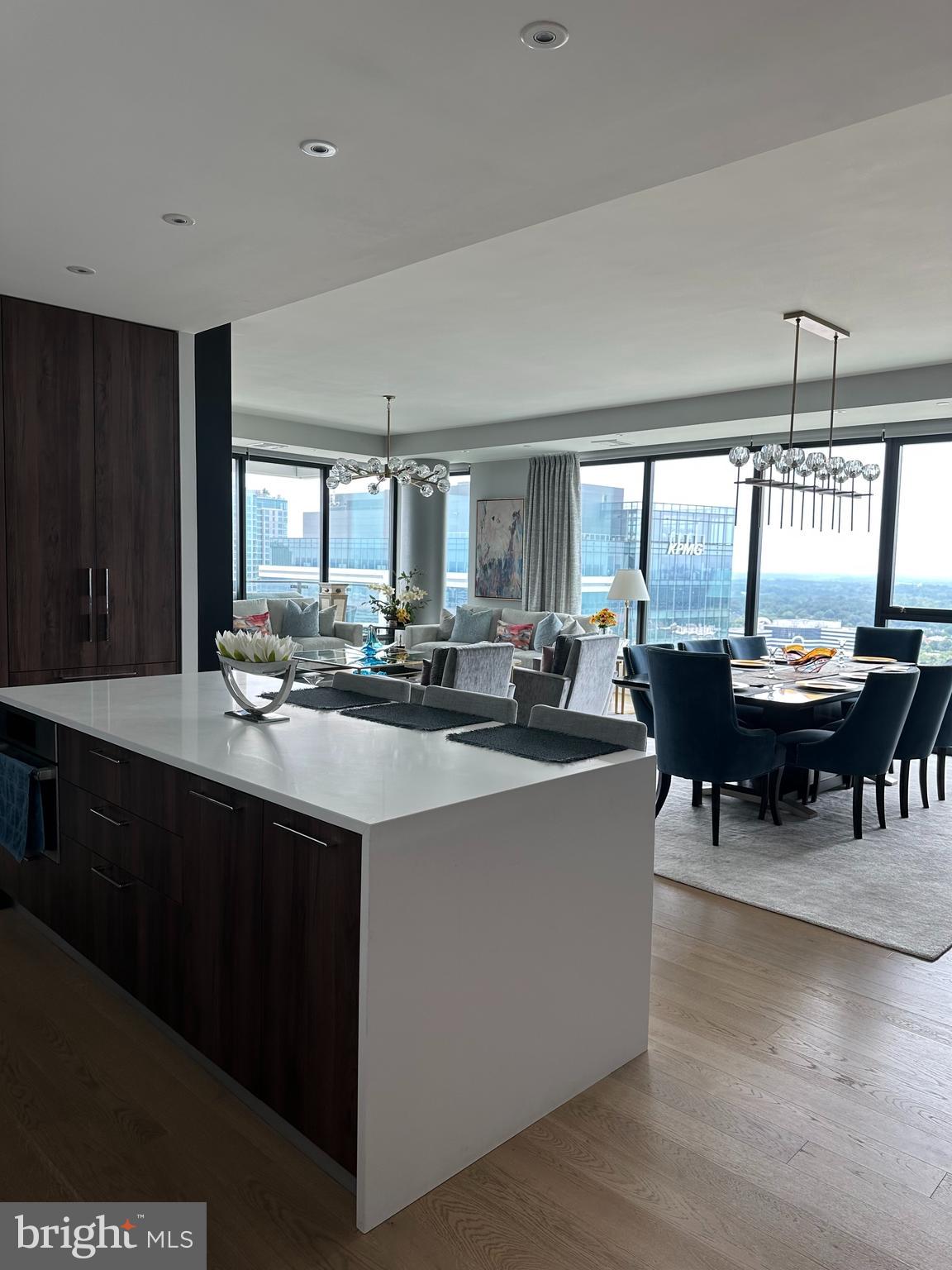 THE BORO TYSONS - Residential