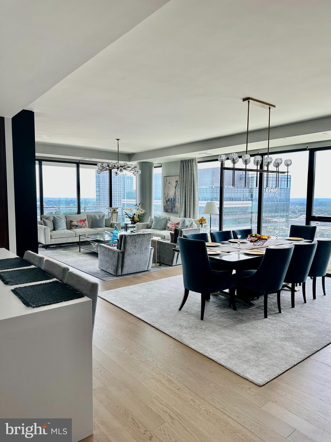 THE BORO TYSONS - Residential