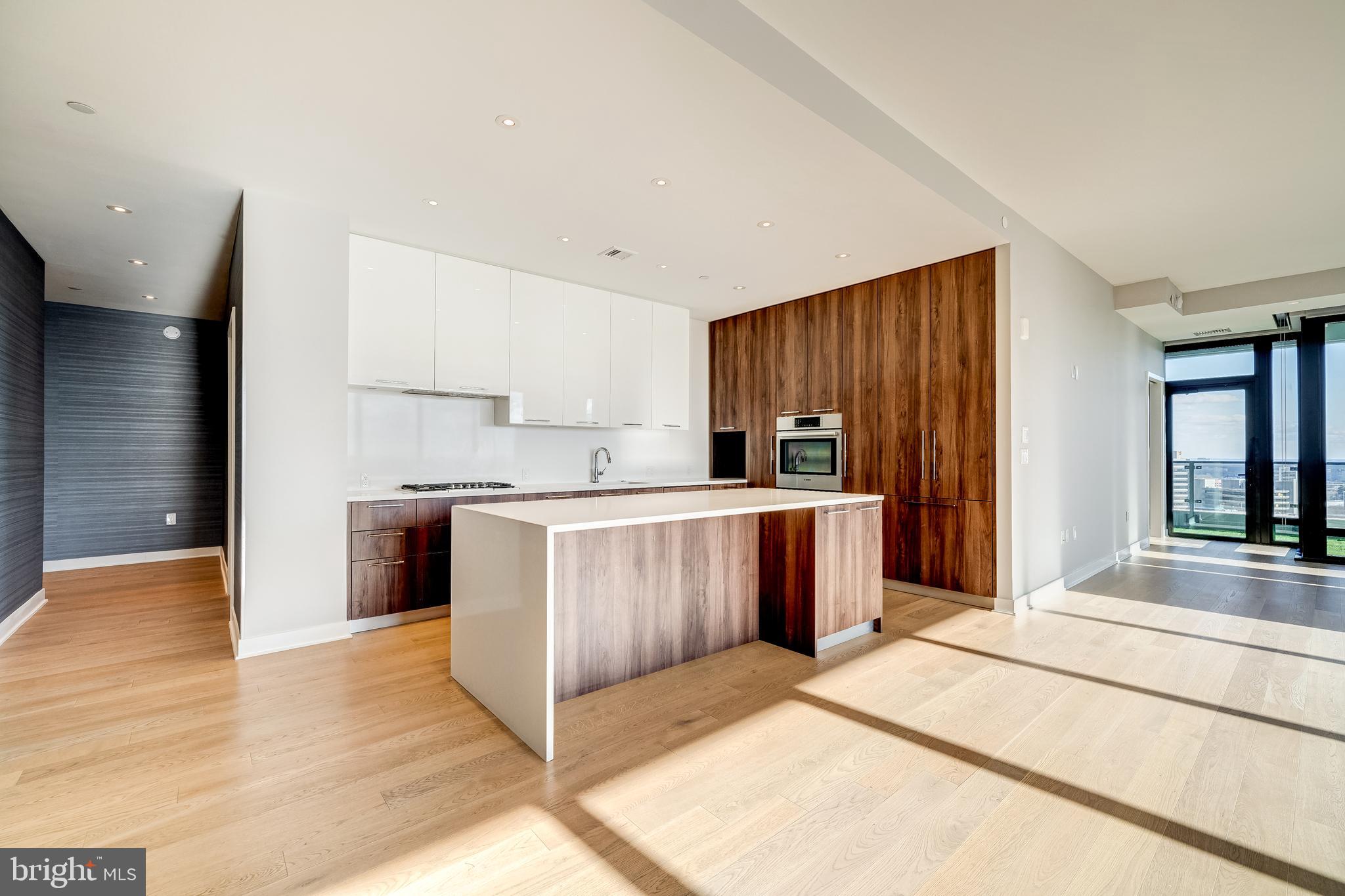 THE BORO TYSONS - Residential