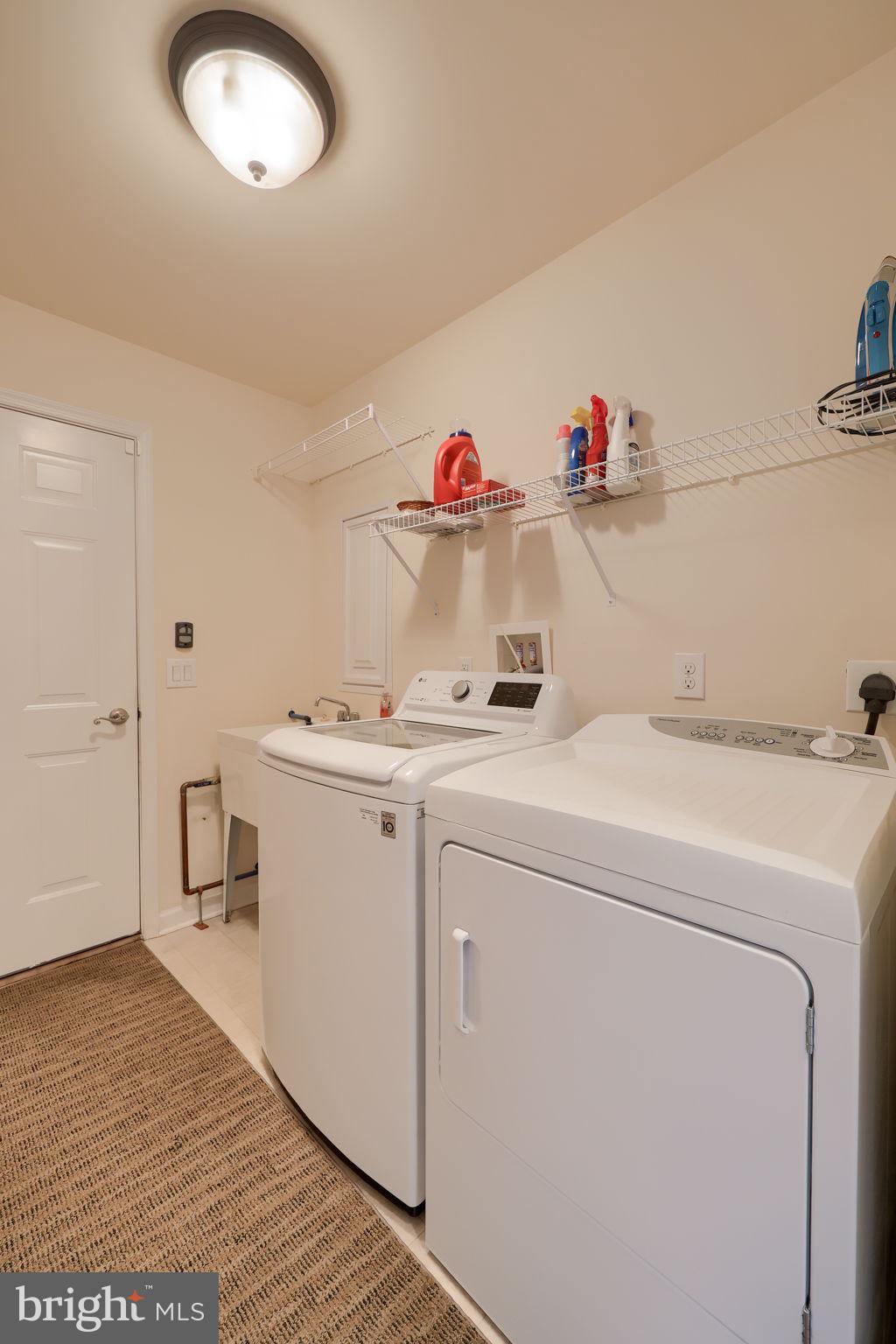 FOUR SEASONS AT ELM TREE - Residential