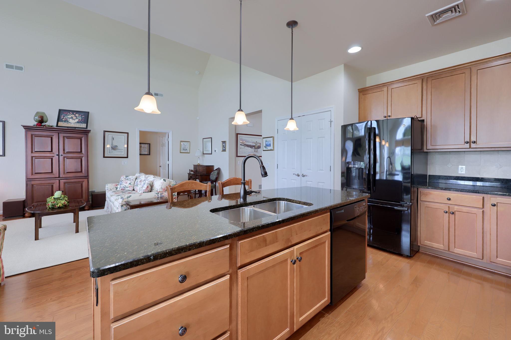 FOUR SEASONS AT ELM TREE - Residential