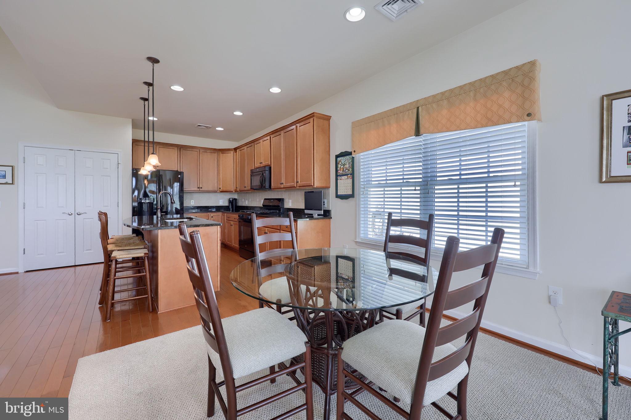 FOUR SEASONS AT ELM TREE - Residential