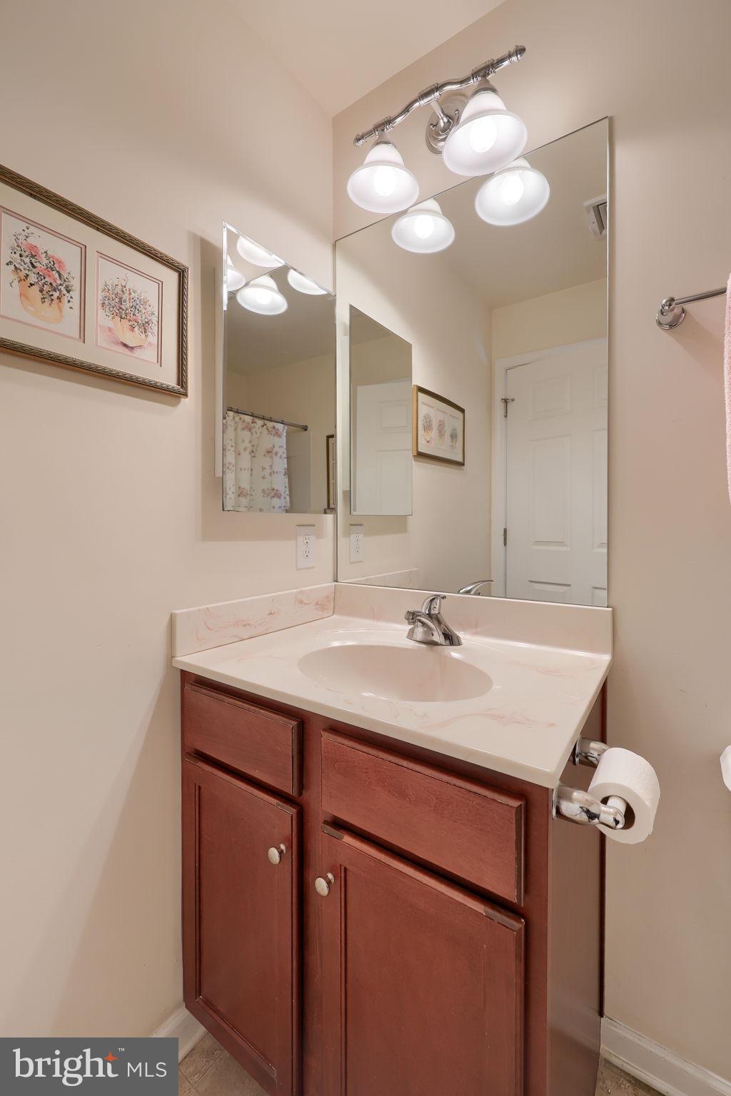 FOUR SEASONS AT ELM TREE - Residential