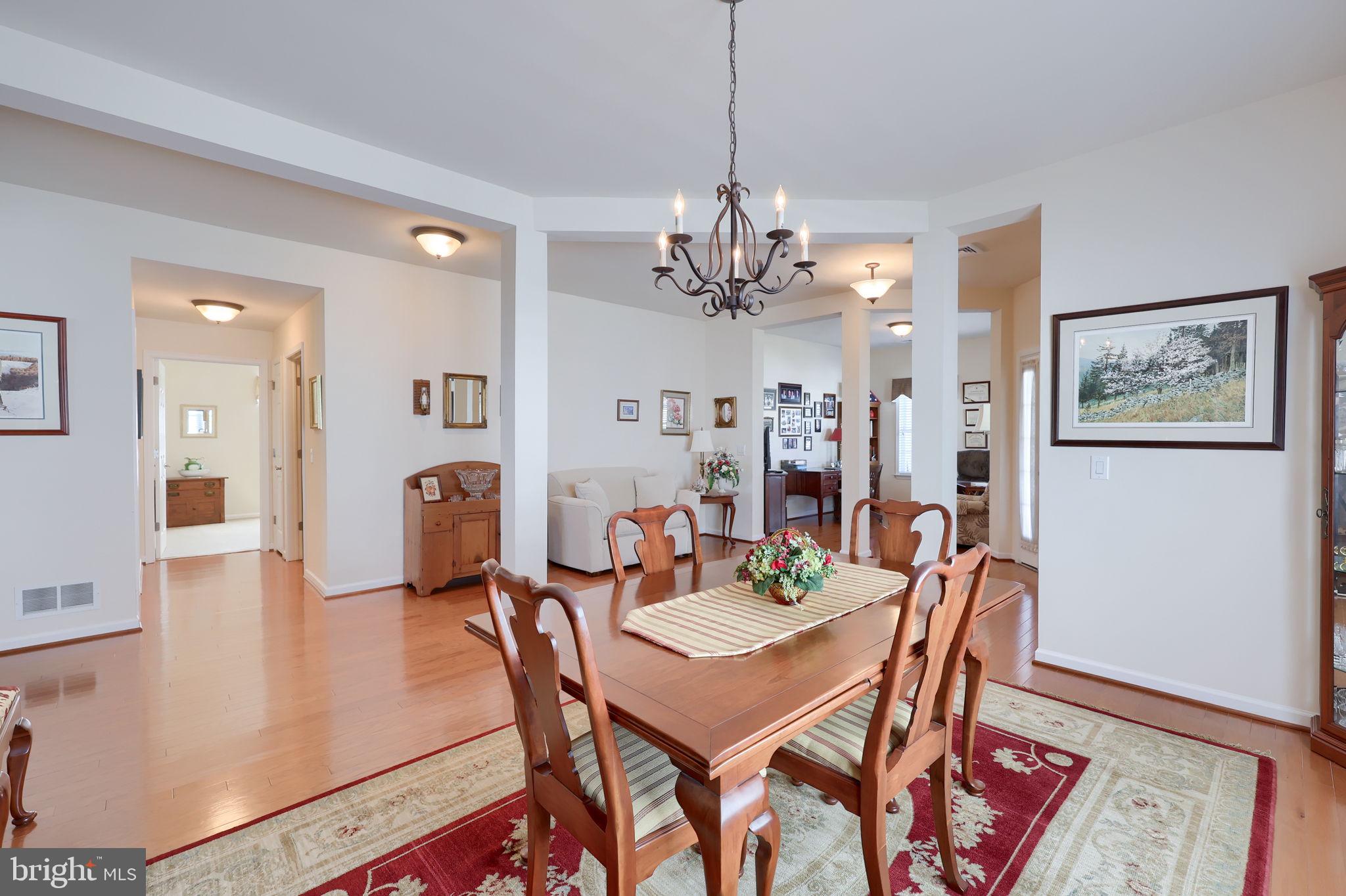 FOUR SEASONS AT ELM TREE - Residential