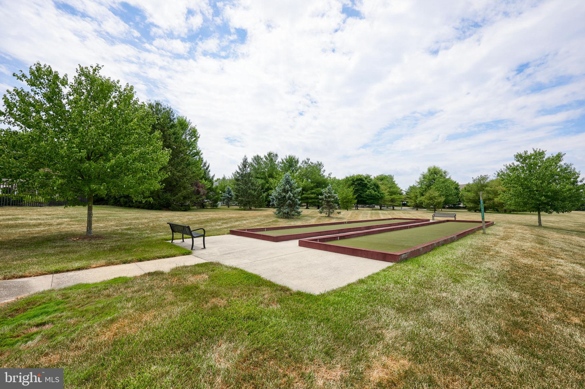 FOUR SEASONS AT ELM TREE - Residential