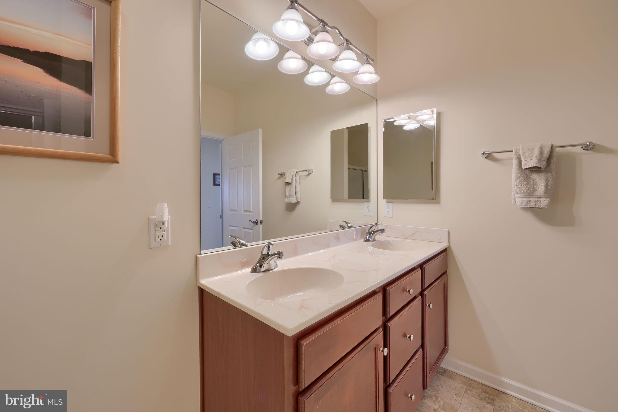 FOUR SEASONS AT ELM TREE - Residential