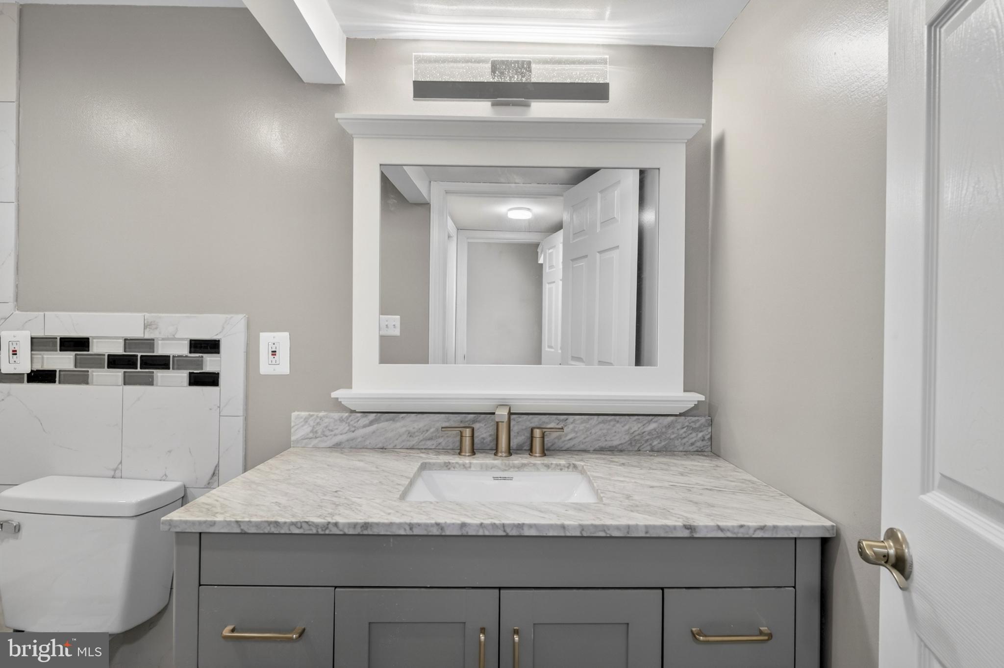 OAKMONT - Residential