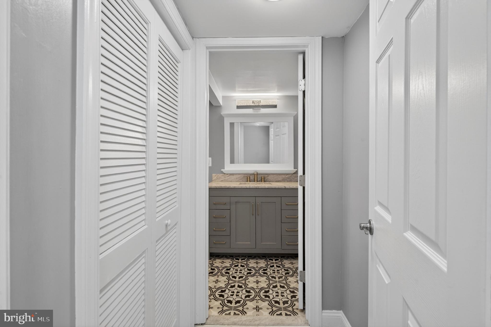 OAKMONT - Residential