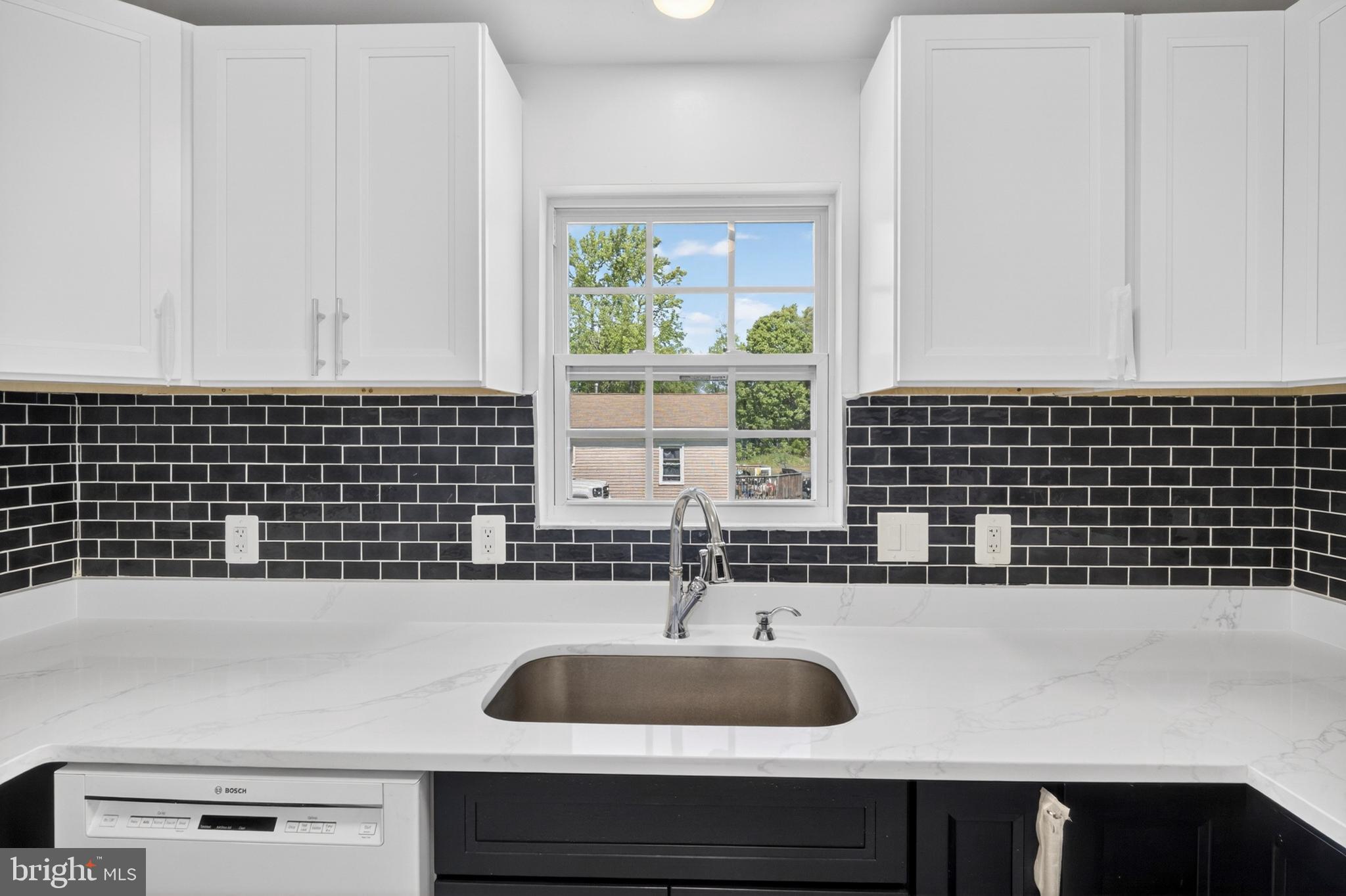 OAKMONT - Residential