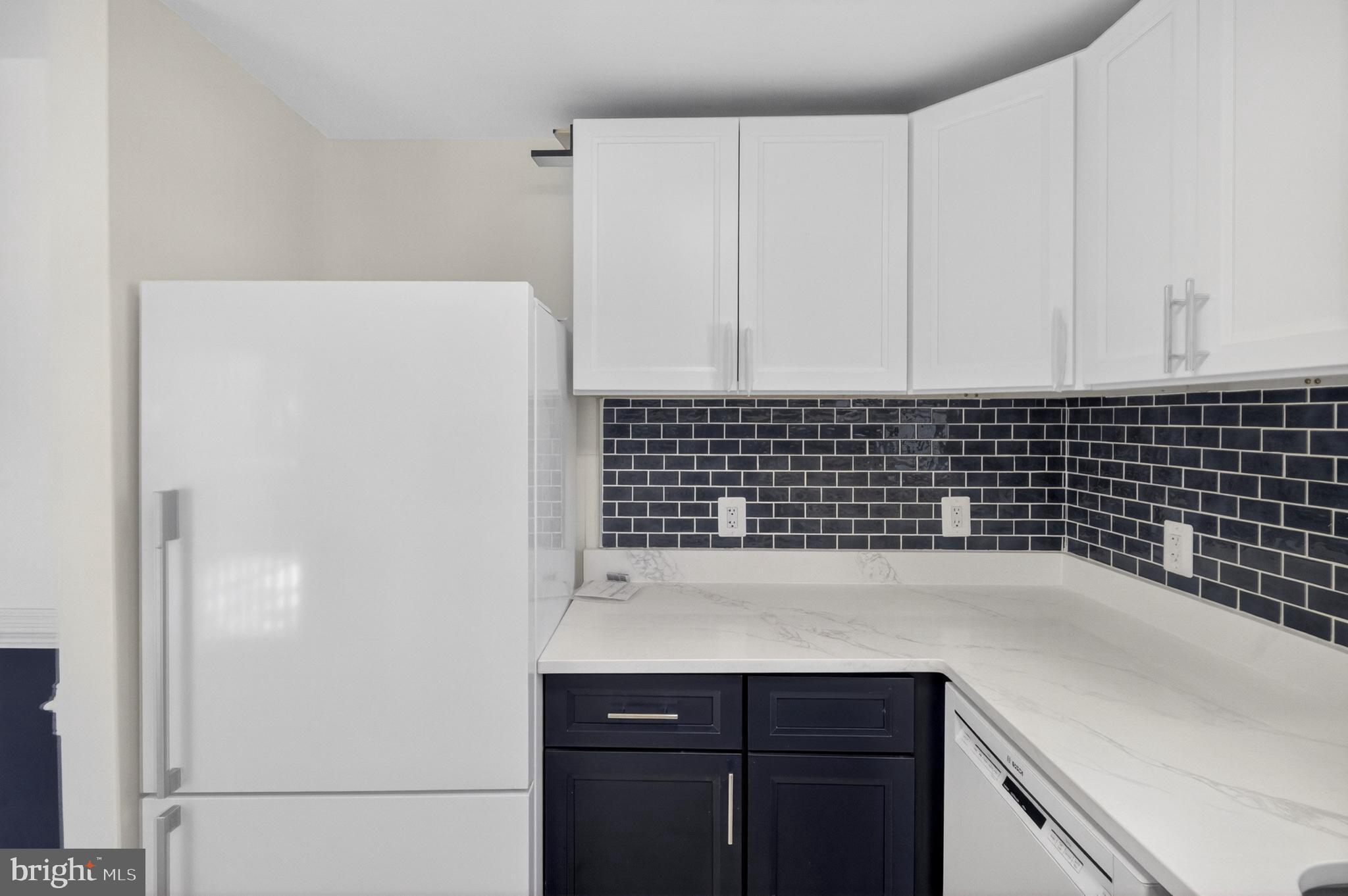 OAKMONT - Residential