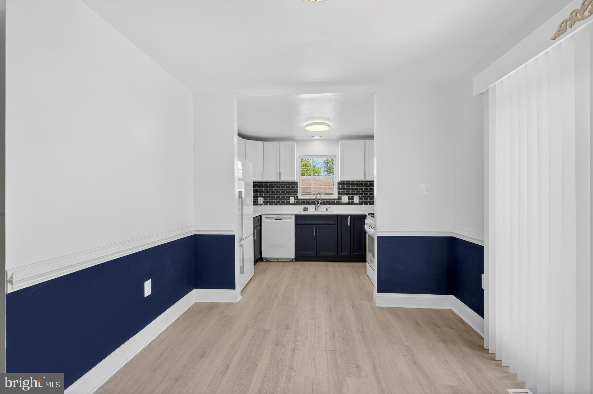 OAKMONT - Residential