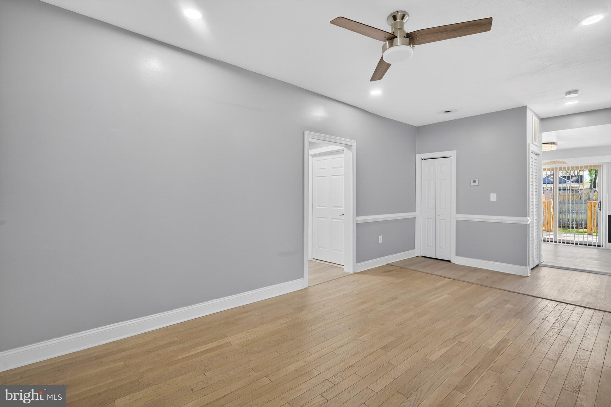 OAKMONT - Residential