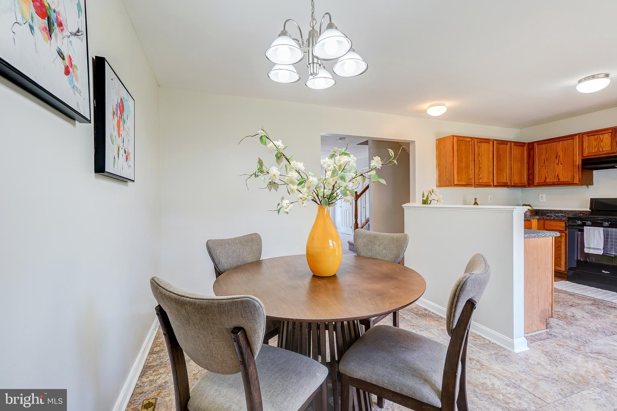 HILL OAKS CONDO PHASE 1- - Residential