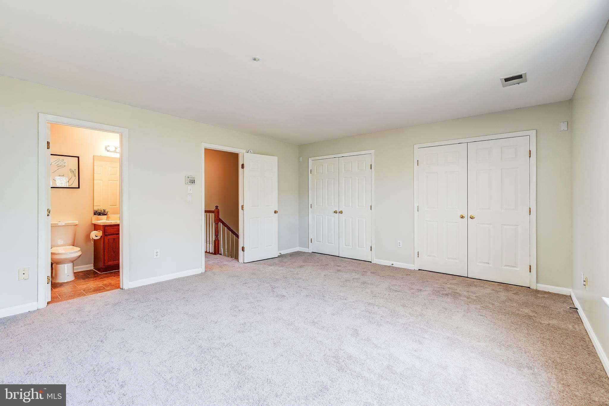 HILL OAKS CONDO PHASE 1- - Residential