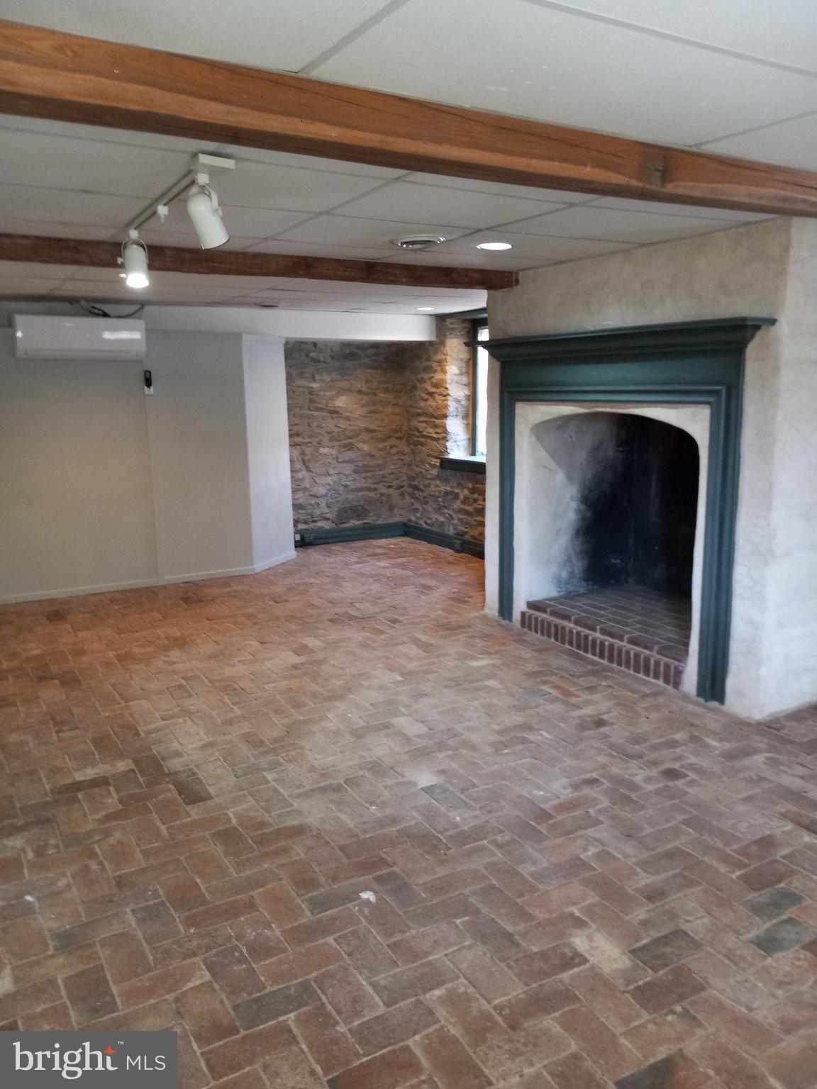 1398 E OREGON ROAD SUITE A