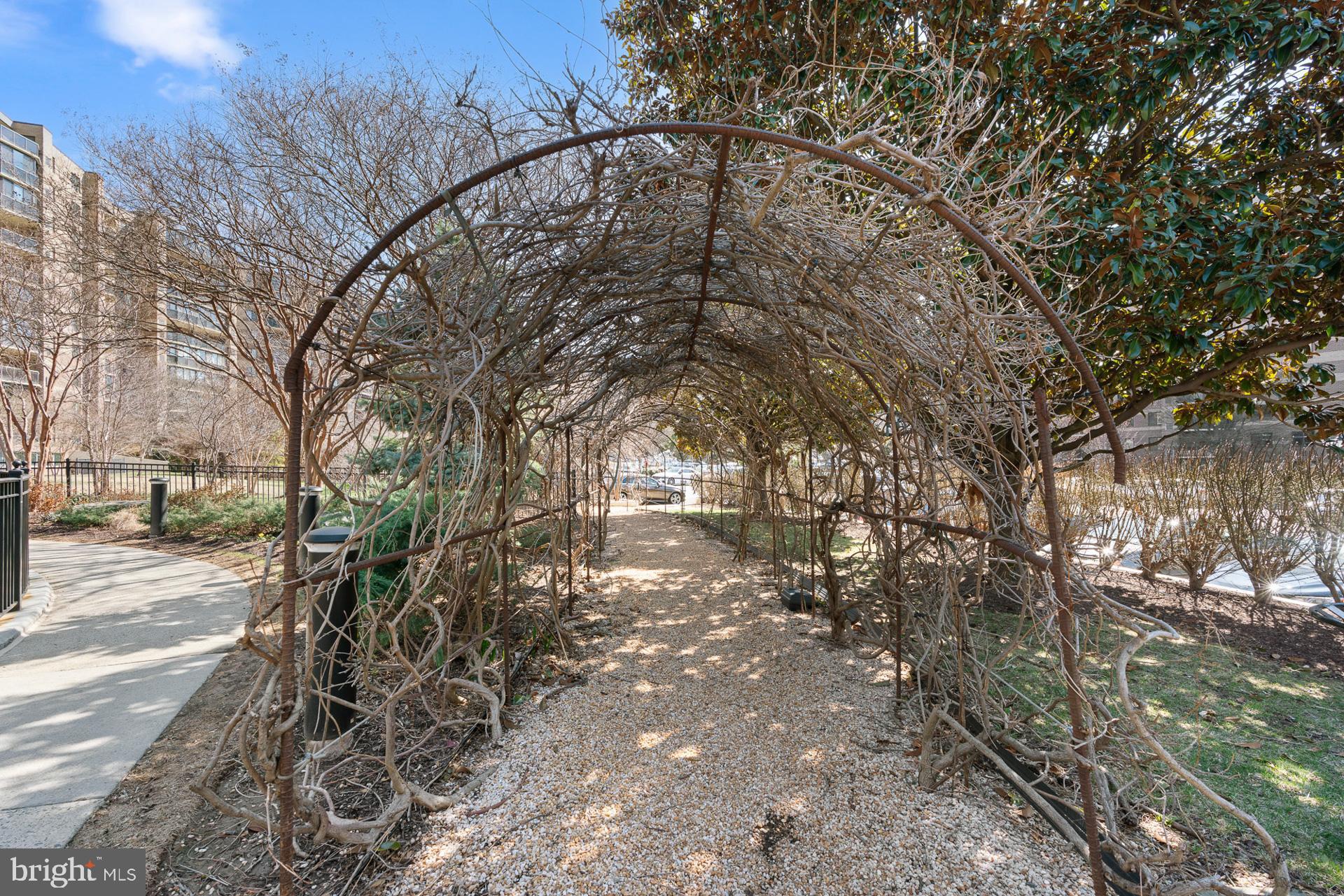 ROTONDA - Residential