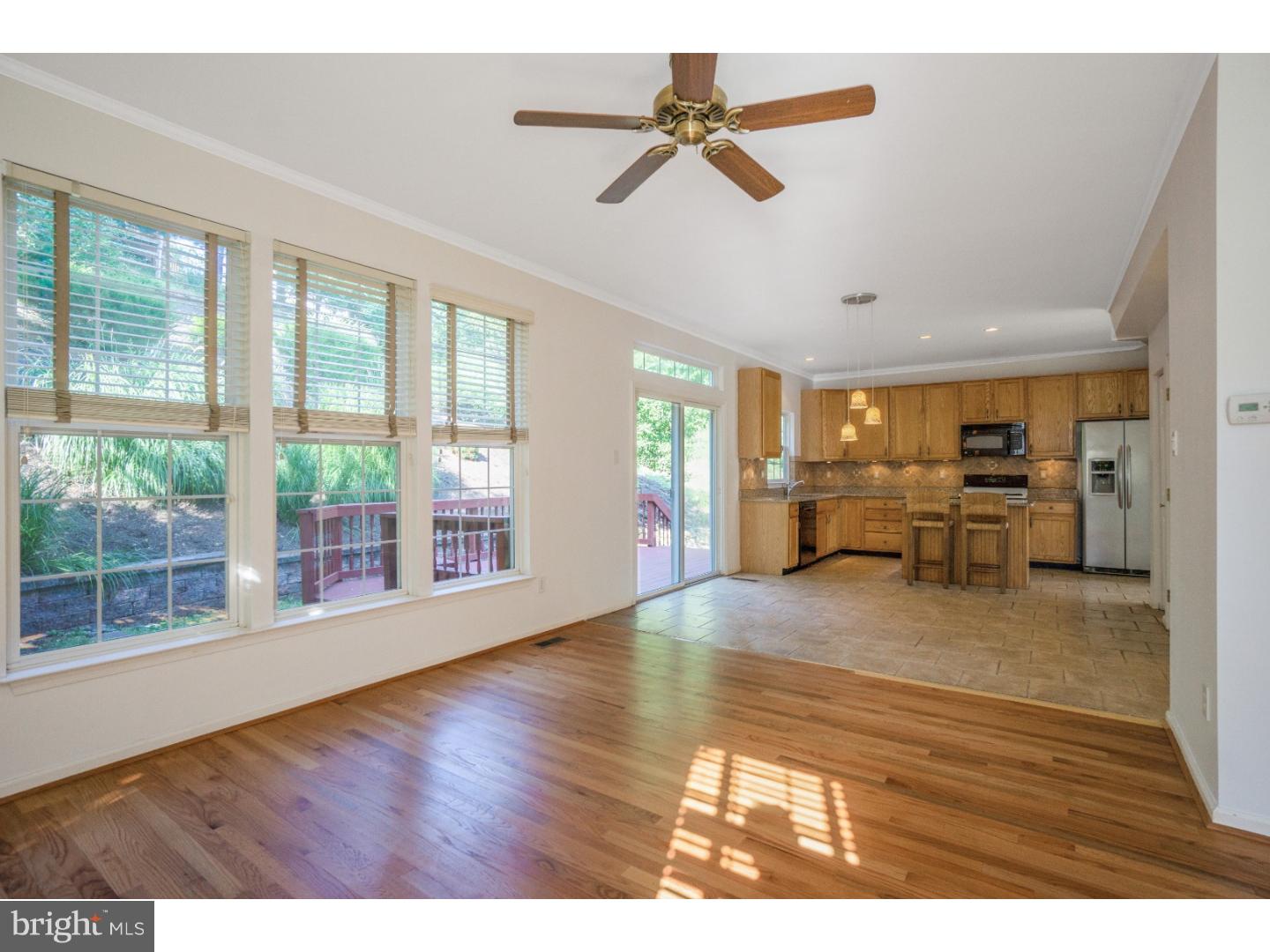 WILLIAMSBURG - Residential