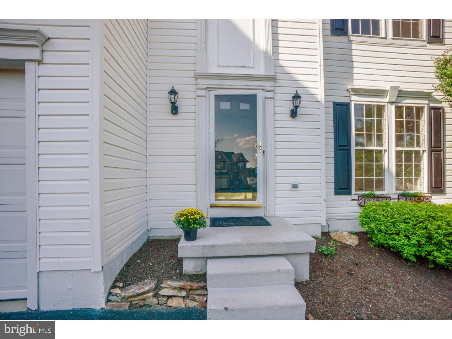 WILLIAMSBURG - Residential