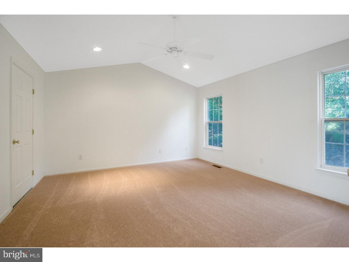 WILLIAMSBURG - Residential