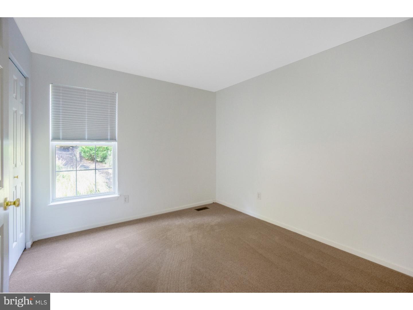 WILLIAMSBURG - Residential