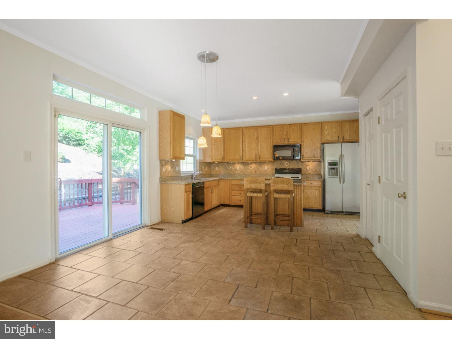 WILLIAMSBURG - Residential