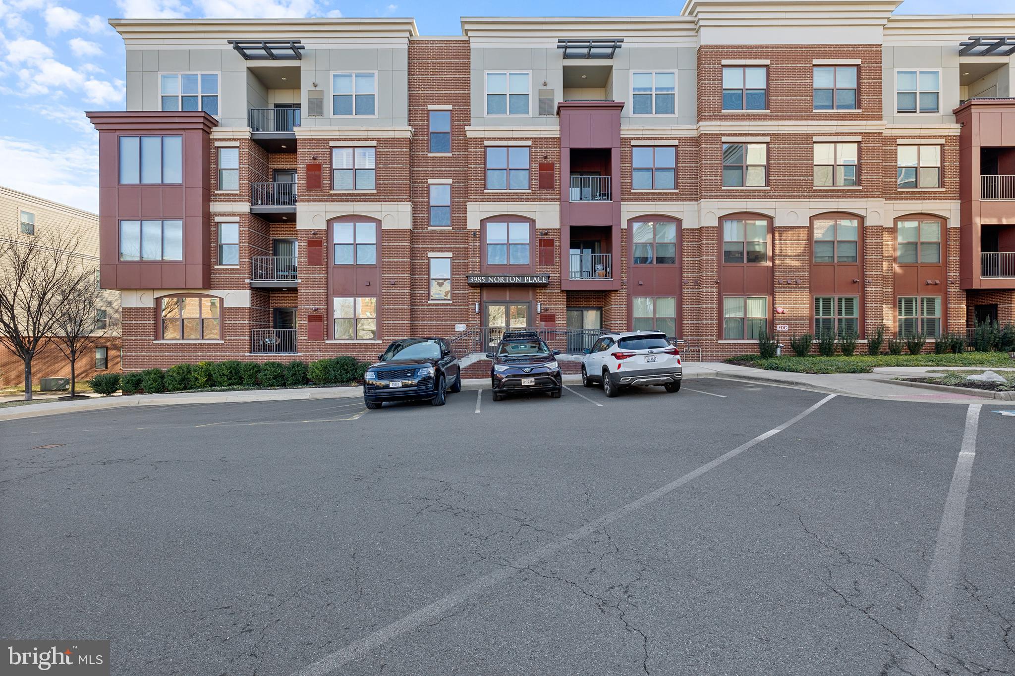 MOUNT VINEYARD - Residential