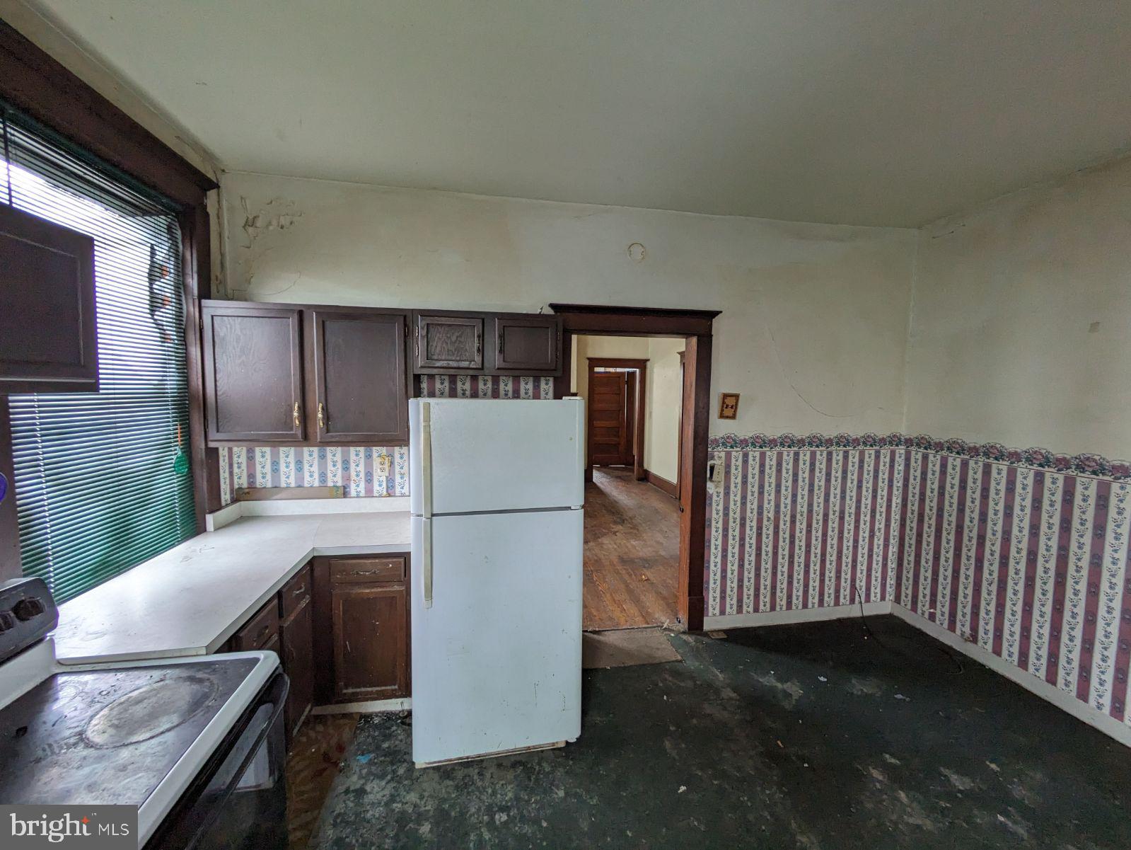 WEST SIDE - Residential Income