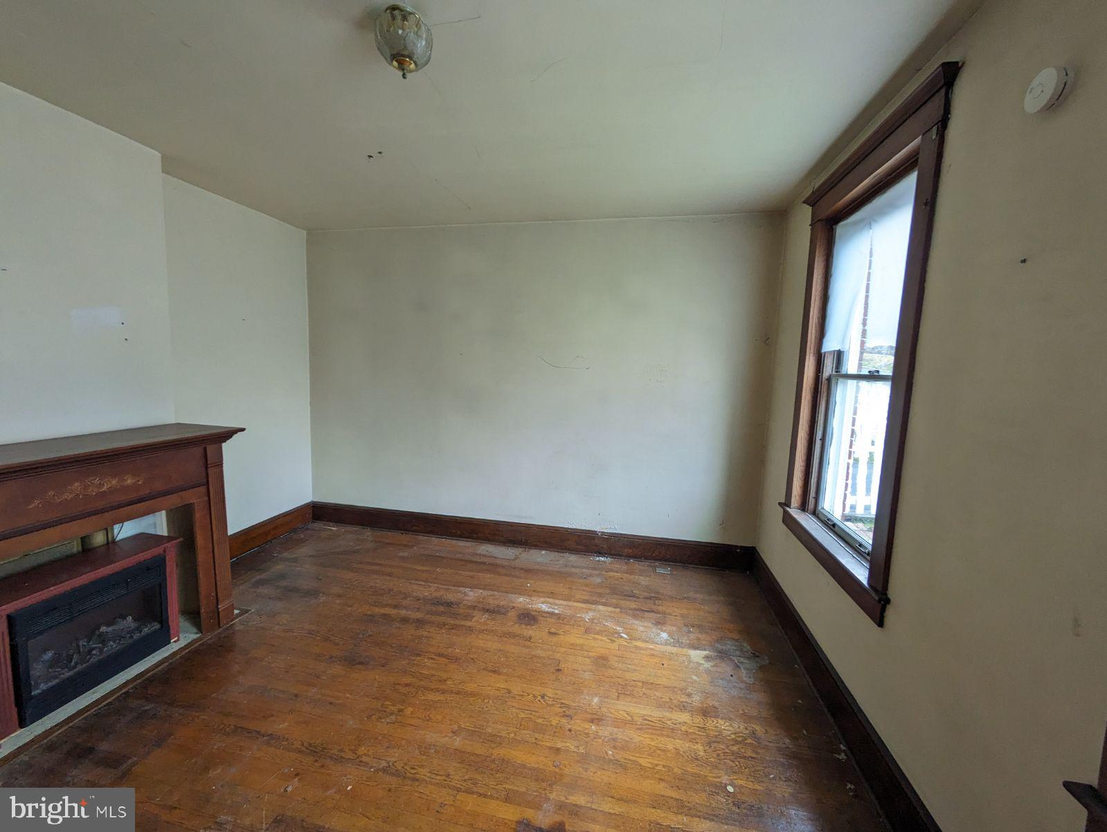 WEST SIDE - Residential Income