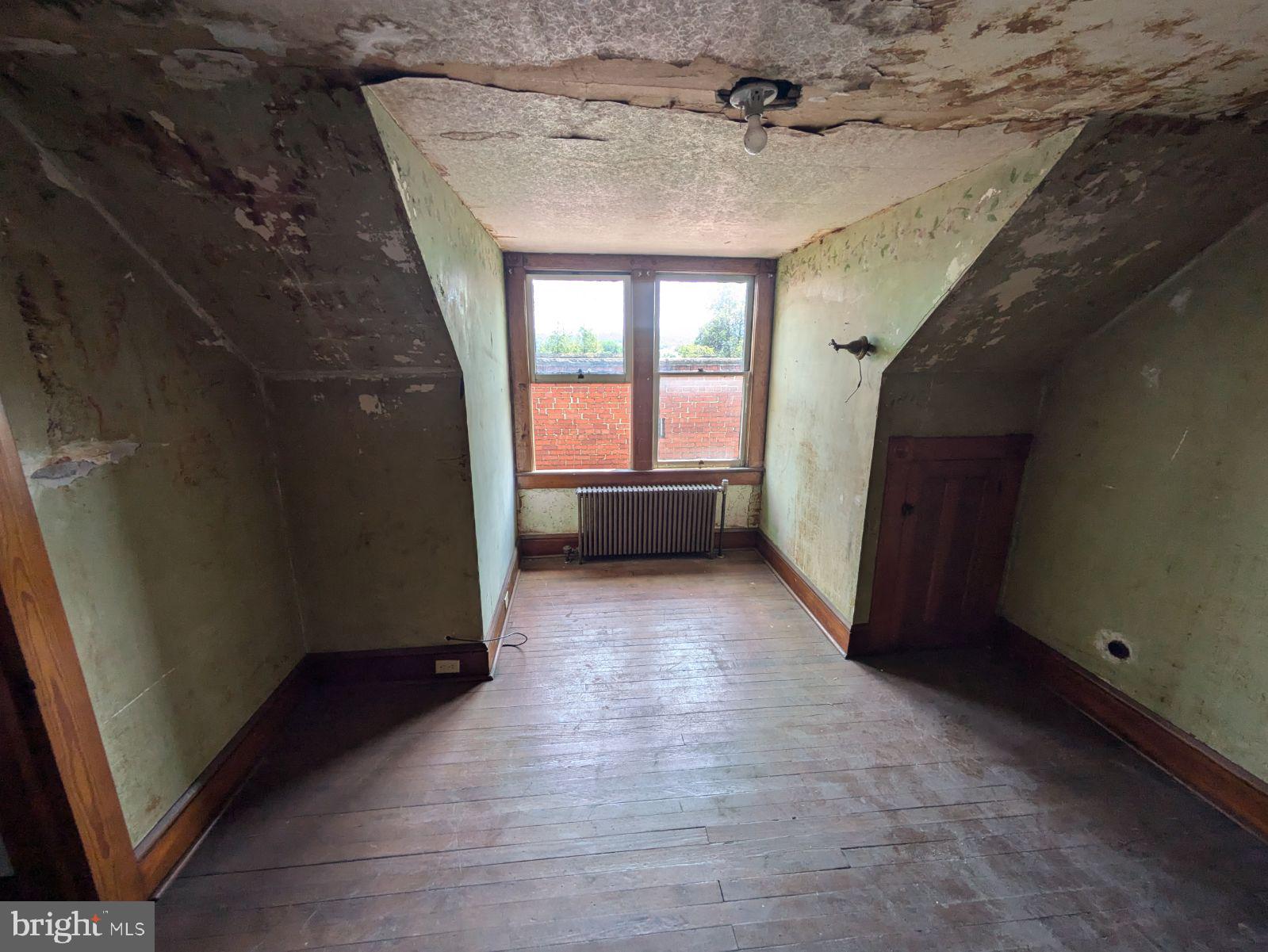 WEST SIDE - Residential Income