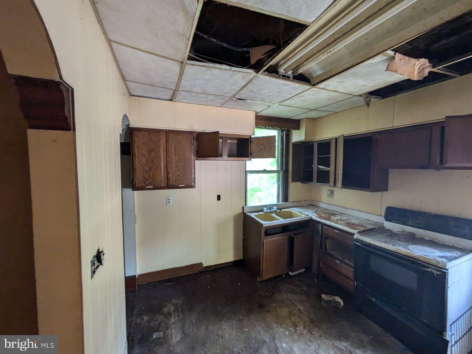 WEST SIDE - Residential Income