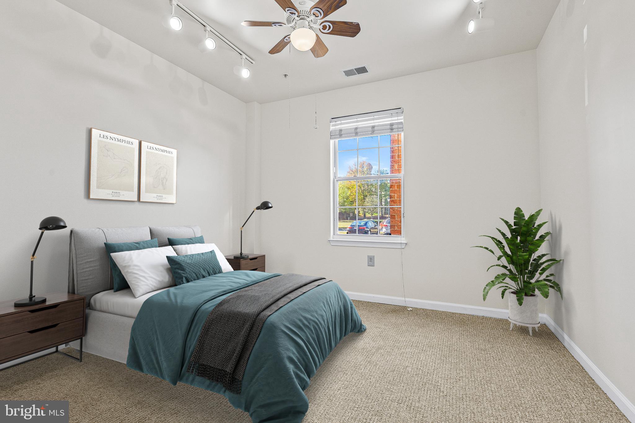 SAYBROOKE LANDING AT SEVEN OAKS CONDOMINIUM - Residential