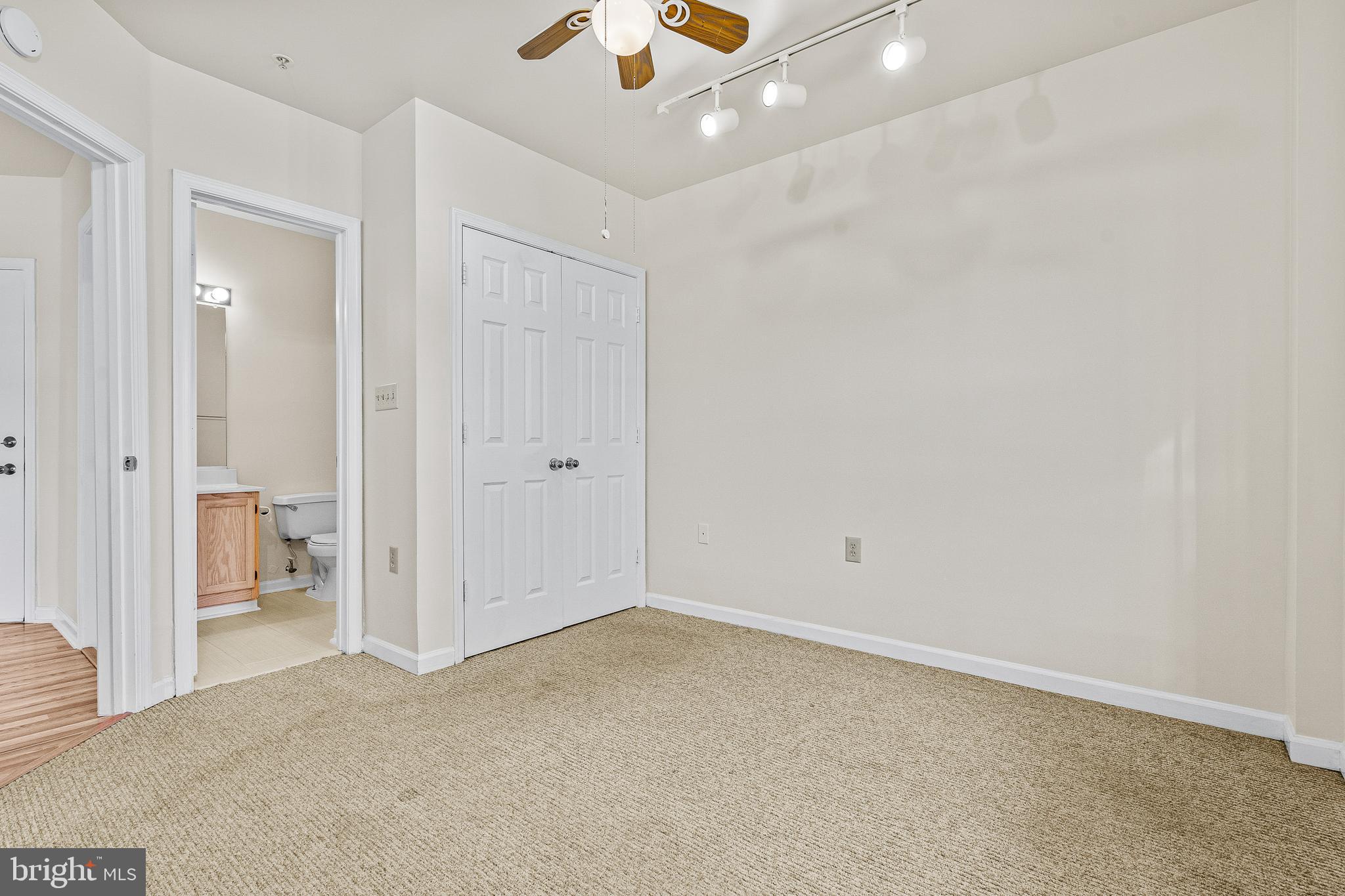 SAYBROOKE LANDING AT SEVEN OAKS CONDOMINIUM - Residential