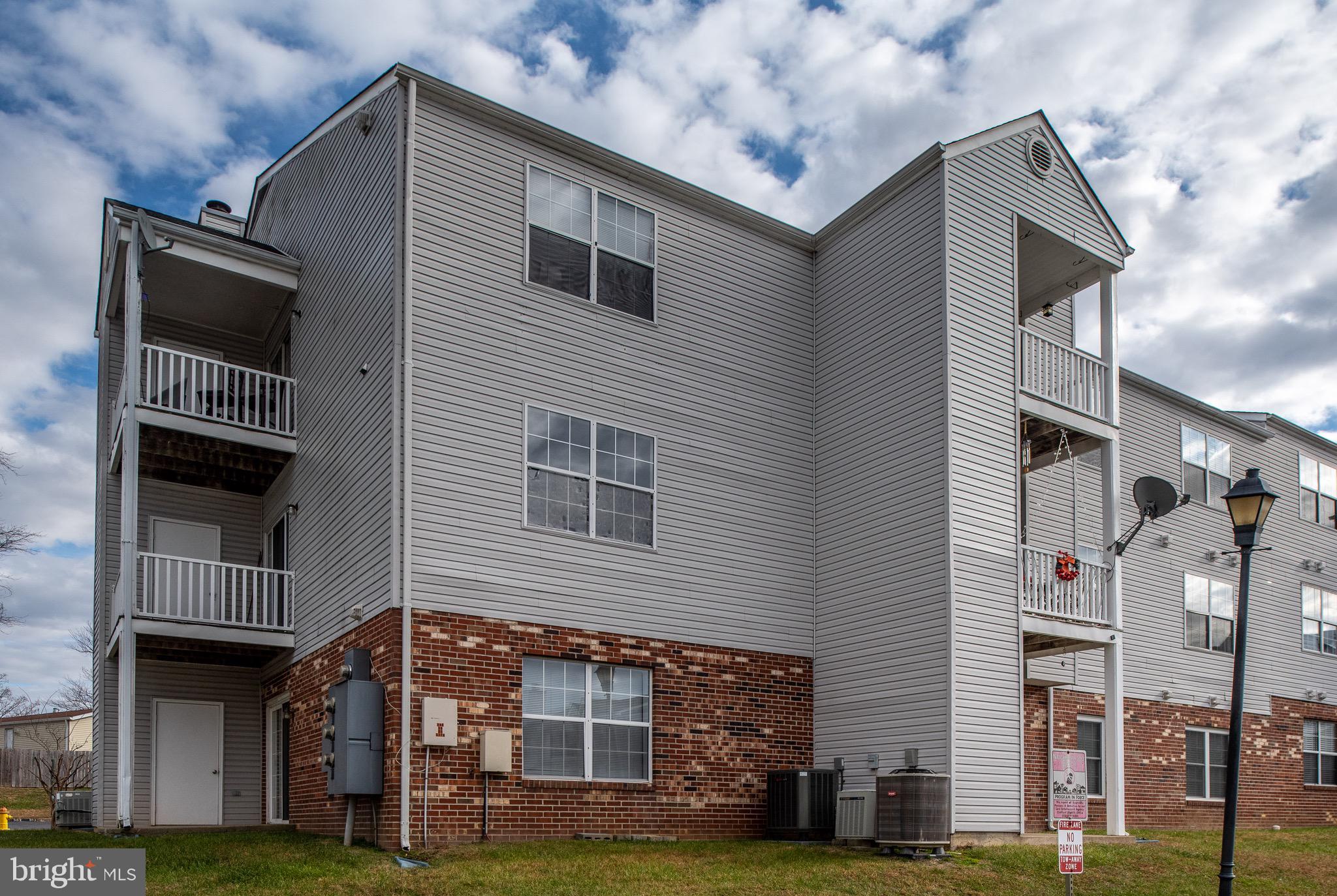 SUNNINGDALE MEADOWS - Residential Lease