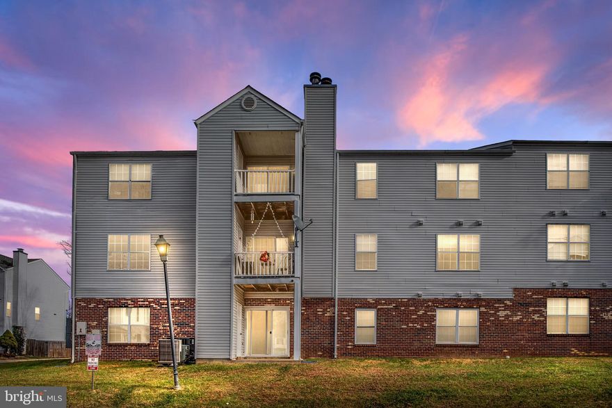 Move in ready and available today!  Cat and large or small breed dogs considered.  Beautiful 2 bedroom, 2 full bathroom condo on the main level.  Less than 2 minutes to 2 commuter lots, I-95 and HOV lanes.  2 assigned parking spaces; secure access to your condo.